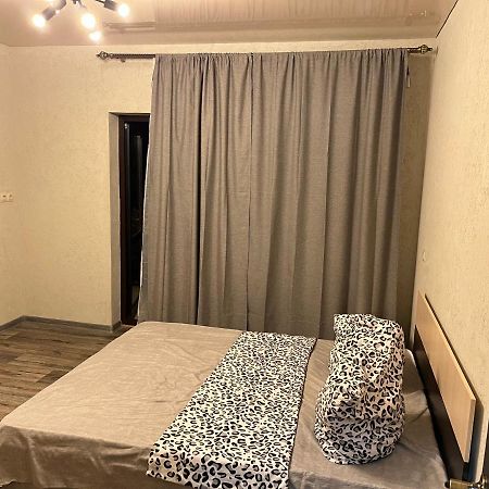 Hôtel Леон à Gagra Extérieur photo