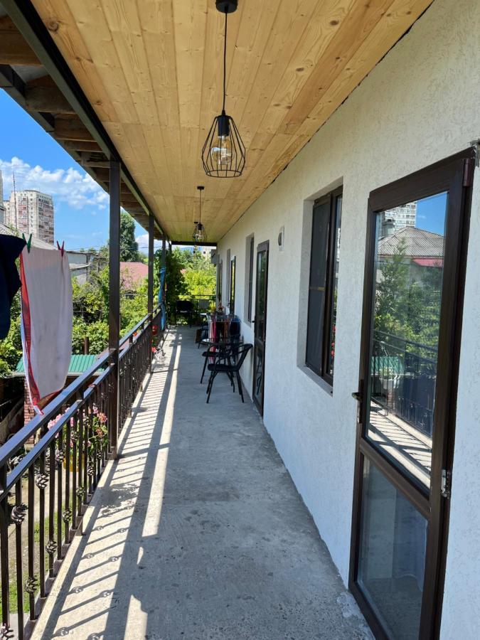 Hôtel Леон à Gagra Extérieur photo
