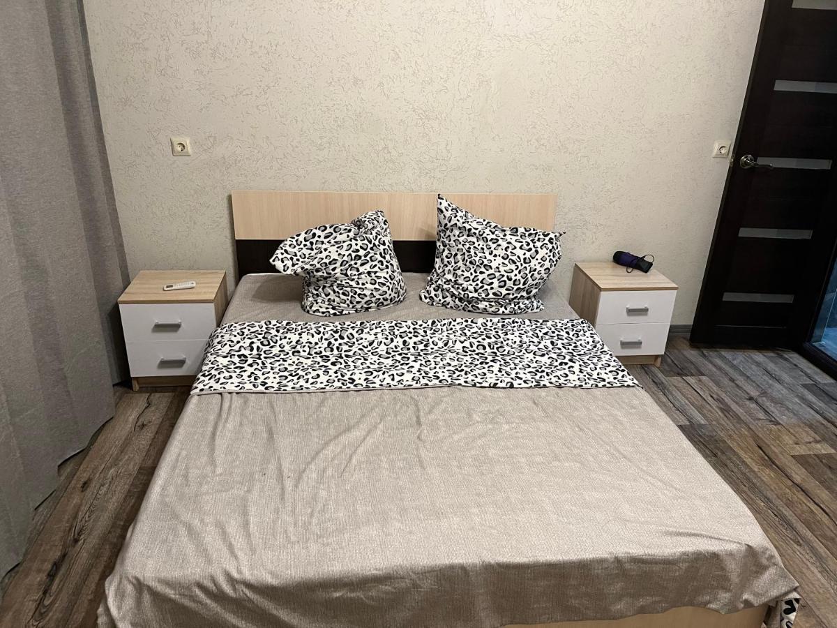 Hôtel Леон à Gagra Extérieur photo